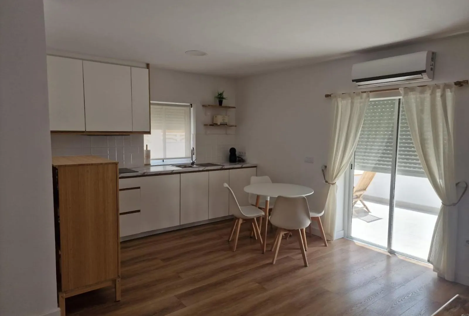 بيت للعطل فيلا La Casita De Emily - Reformada, Bien Situada Y Con Piscina Amplia سان ميغيل ذي أبونا